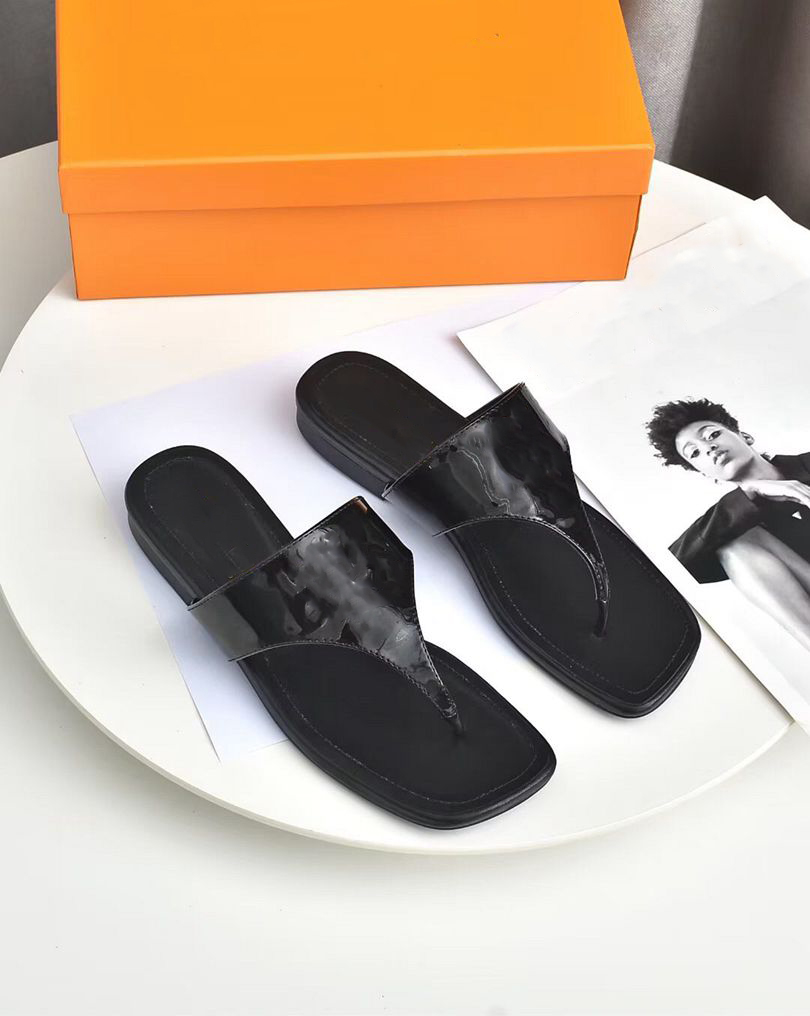Designer beach shoes coachs luis women's fashion sandals summer women's slides vuttonity outdoor casual slippers LX06
Designer beach shoes coachs luis women's fashion sandals summer women's slides vuttonity outdoor casual slippers LX06