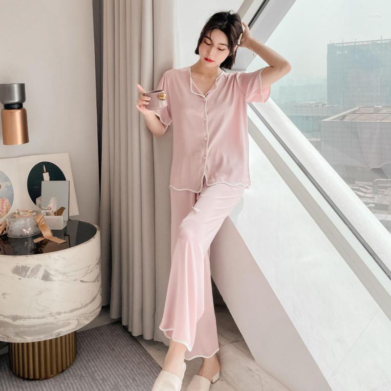 Women's Sleepwear Pink Short Sleeve Pajamas Set Women Faux Silk 2PCS Summer Sleep Femme Trousers Suit Casual Loungewear
Women's Sleepwear Pink Short Sleeve Pajamas Set Women Faux Silk 2PCS Summer Sleep Femme Trousers Suit Casual Loungewear