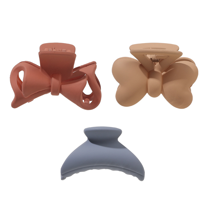 Fashion blogger designer jewelry Simple frosted small grab clip, shark clip, bow tie, curly hair grab accessories Barrettes hair wholesale ZJ63
Fashion blogger designer jewelry Simple frosted small grab clip, shark clip, bow tie, curly hair grab accessories Barrettes hair wholesale ZJ63