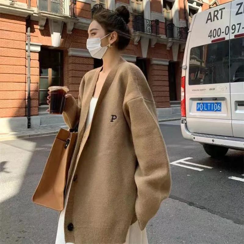 Women's Knits Women Letter P Embroidery Sweater 2023 Autumn Winter Solid Color Loose V-neck Oversized Knitted Cardigan Trench Coat, Black
Women's Knits Women Letter P Embroidery Sweater 2023 Autumn Winter Solid Color Loose V-neck Oversized Knitted Cardigan Trench Coat, Black