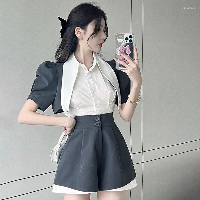 Women' Tracksuits Office Lady Commuter Suit Women' Contrast Bubble Sleeve Turn-down Collar Shirt High Waist Shorts Two-piece Set, Gray
Women' Tracksuits Office Lady Commuter Suit Women' Contrast Bubble Sleeve Turn-down Collar Shirt High Waist Shorts Two-piece Set, Gray