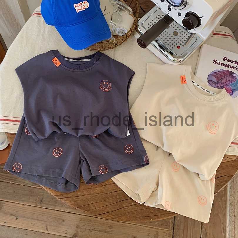 T-shirts 1-8-year-old children's suit baby letter short sleeve clothes boys and girls Lapel top T-shirt shorts leisure sports two-piece s x0628, As picture
T-shirts 1-8-year-old children's suit baby letter short sleeve clothes boys and girls Lapel top T-shirt shorts leisure sports two-piece s x0628, As picture