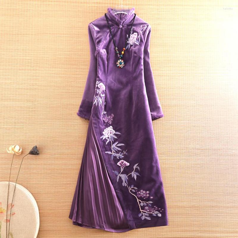 Ethnic Clothing High-end Autumn Winter Chinese Style Qipao Women Elegant Embroidery Lady Velvet Christmas Dress Female S-XXL
Ethnic Clothing High-end Autumn Winter Chinese Style Qipao Women Elegant Embroidery Lady Velvet Christmas Dress Female S-XXL