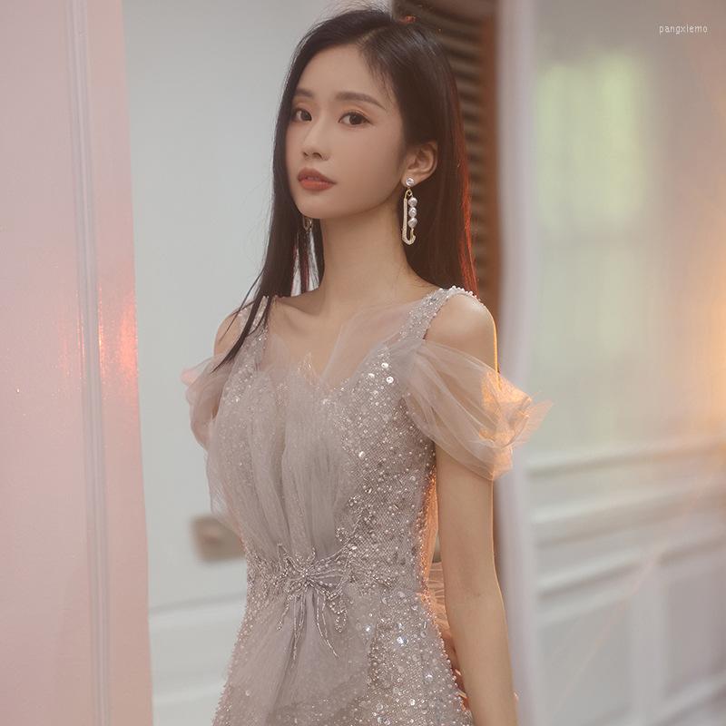 Ethnic Clothing Formal Prom Spaghetti Strap Tulle Wedding Dresses Women Sequins Beading Evening Party Gowns
Ethnic Clothing Formal Prom Spaghetti Strap Tulle Wedding Dresses Women Sequins Beading Evening Party Gowns