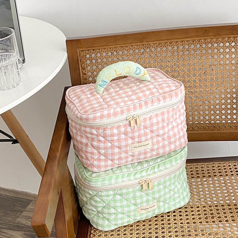 Cosmetic Bags Cases Plaid Pattern Toiletries Case Flip Makeup Bag with Zipper Quilted Cotton Cosmetics Storage Box for Woman and Girls 230627