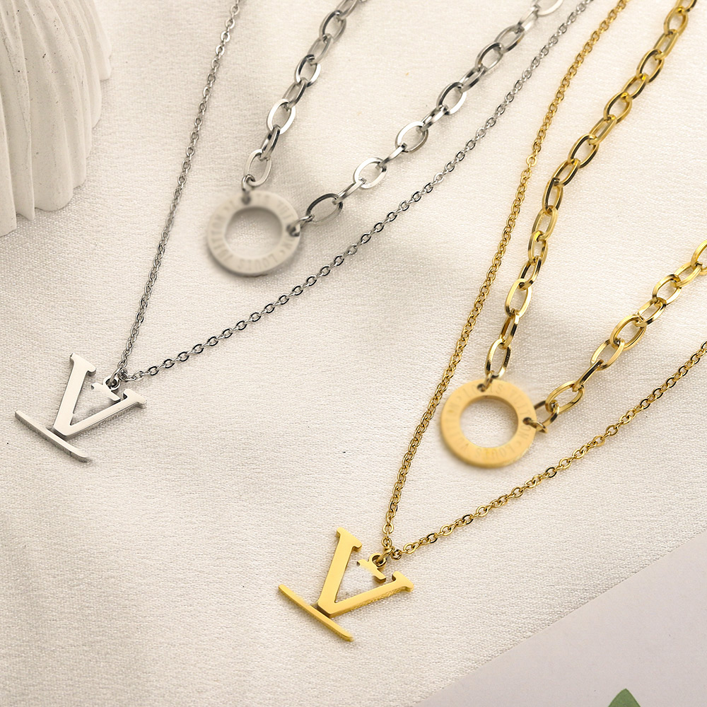 Never Fading 18K Gold Plated Luxury Brand Designer Pendants Necklaces Crystal Stainless Steel Letter Choker Pendant Necklace Chain Jewelry Accessories Gifts 2451
Never Fading 18K Gold Plated Luxury Brand Designer Pendants Necklaces Crystal Stainless Steel Letter Choker Pendant Necklace Chain Jewelry Accessories Gifts 2451