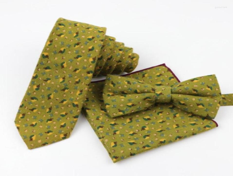 Mens Cotton Designer Skinny Floral Striped Pocket Square Handkerchief Butterfly Bow Tie Ties Set Three Pieces Lots Neck1994667
Mens Cotton Designer Skinny Floral Striped Pocket Square Handkerchief Butterfly Bow Tie Ties Set Three Pieces Lots Neck1994667