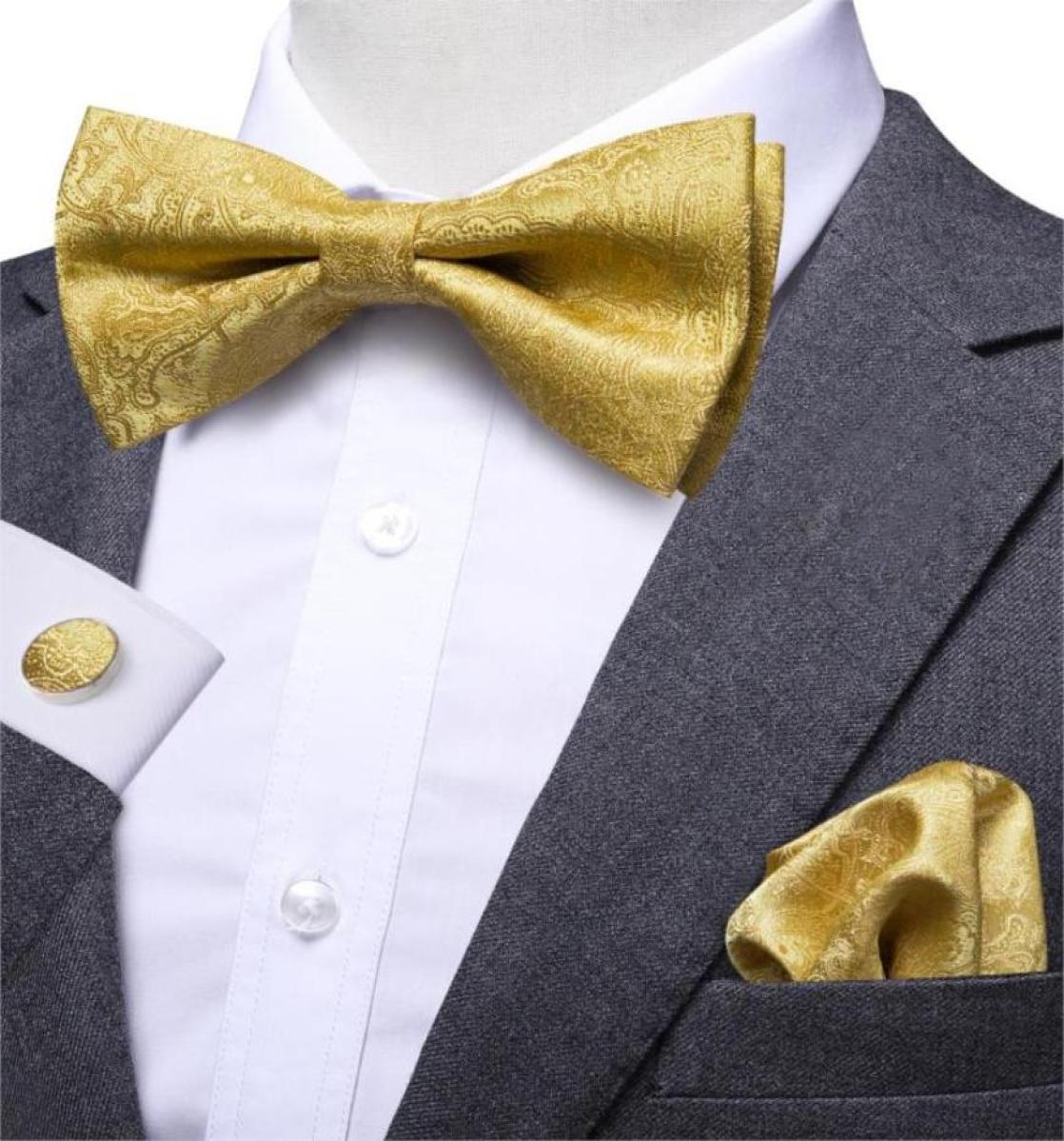 Bow Ties HiTie 60 Style Jaquard Woven Men 100 Silk Pretied Mens Bowtie Cufflinks Hankerchief Set Red Blue Gold Wedding Party6716640
Bow Ties HiTie 60 Style Jaquard Woven Men 100 Silk Pretied Mens Bowtie Cufflinks Hankerchief Set Red Blue Gold Wedding Party6716640