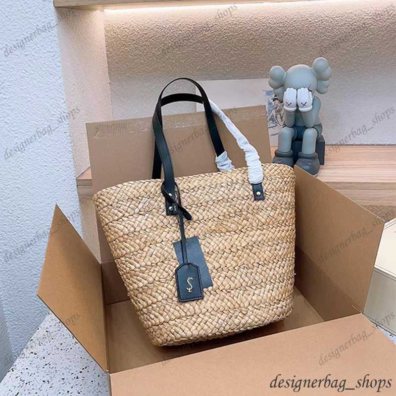 New straw tote shopping bag beautifully designed with retro flavor, popular summer beach bag khaki color straw color combined with leather 230423, Black
New straw tote shopping bag beautifully designed with retro flavor, popular summer beach bag khaki color straw color combined with leather 230423, Black