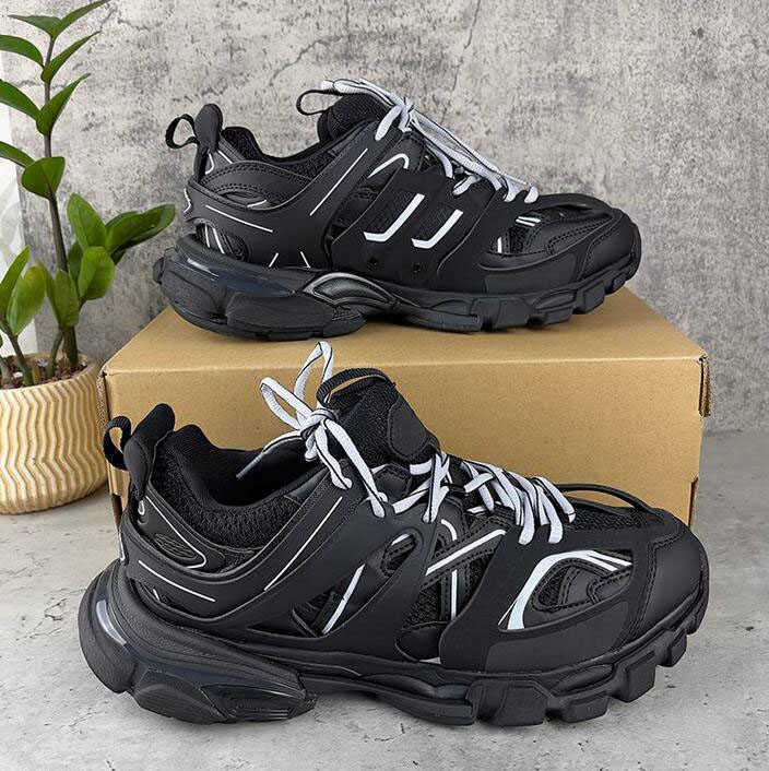 top quality Casual Shoes Luxury designer track and field men's thick white black mesh nylon printed leather triple S with Katian 3.0 casual shoes sneakers, Blue
top quality Casual Shoes Luxury designer track and field men's thick white black mesh nylon printed leather triple S with Katian 3.0 casual shoes sneakers, Blue