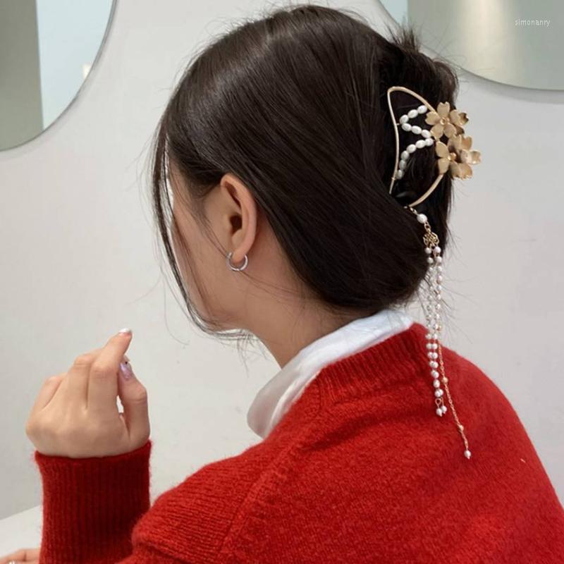 Hair Clips & Barrettes 2023 Pearl Clip Hollow Tassel Pendant Claw For Women Headband Hairpin Crab Chinese Accessories
Hair Clips & Barrettes 2023 Pearl Clip Hollow Tassel Pendant Claw For Women Headband Hairpin Crab Chinese Accessories
