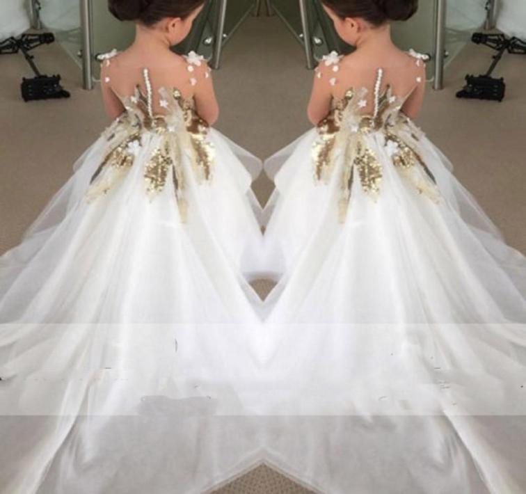 2016 White Ivory Flower Girls Dresses Appliques Lace Long Sleeve Party Birthday Tutu Christmas Gown Train Toddler Pageant Dress Go5187419, Silver
2016 White Ivory Flower Girls Dresses Appliques Lace Long Sleeve Party Birthday Tutu Christmas Gown Train Toddler Pageant Dress Go5187419, Silver