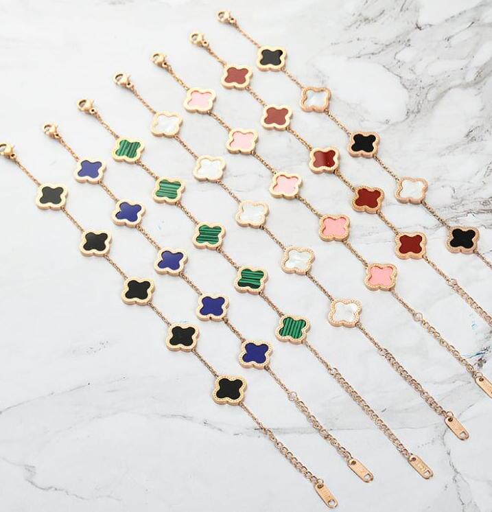 Designers Luxury Fashion Classic 4/Four Leaf Clover Charm Bracelets Bangle Chain 18K Gold Agate Shell Mother-of-Pearl for Women&Girl Wedding Jewelry Gifts
Designers Luxury Fashion Classic 4/Four Leaf Clover Charm Bracelets Bangle Chain 18K Gold Agate Shell Mother-of-Pearl for Women&Girl Wedding Jewelry Gifts