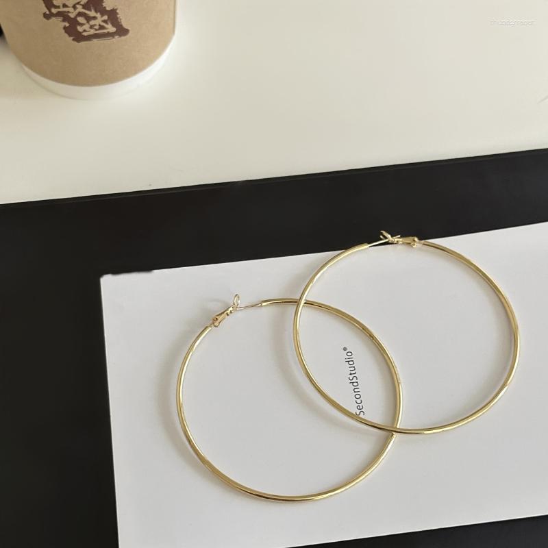 Hoop Earrings 1Pair Copper Alloy Minimalism Classic Round Circle For Women Punk Smooth Big Or Small Earring Pendientes Jewelry
Hoop Earrings 1Pair Copper Alloy Minimalism Classic Round Circle For Women Punk Smooth Big Or Small Earring Pendientes Jewelry