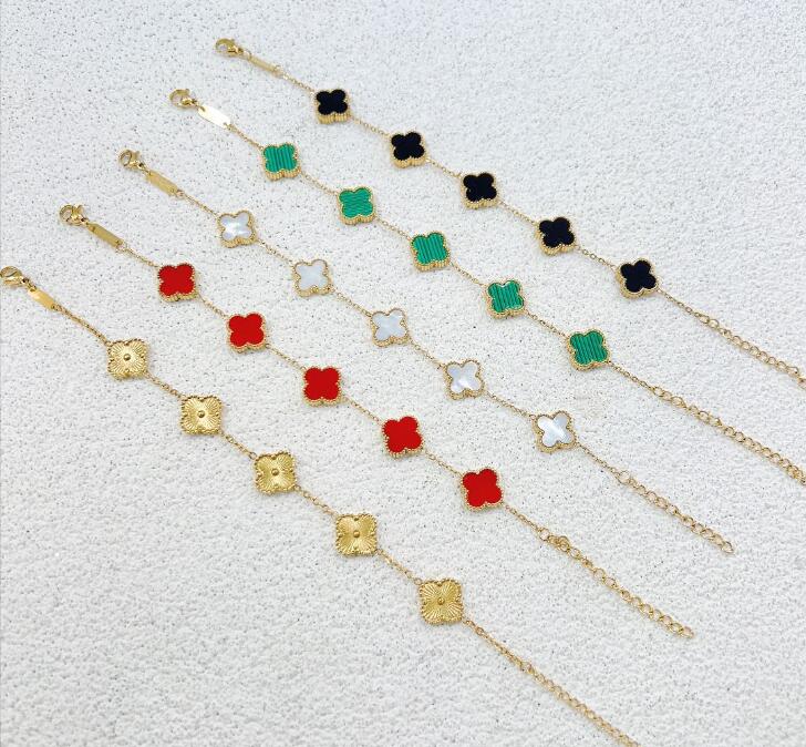 Luxury Clover Four Designer Fashion Charm Bracelets for Girls Women 18K Gold Black White Red Green Brand Bracelet Wedding Party
Luxury Clover Four Designer Fashion Charm Bracelets for Girls Women 18K Gold Black White Red Green Brand Bracelet Wedding Party
