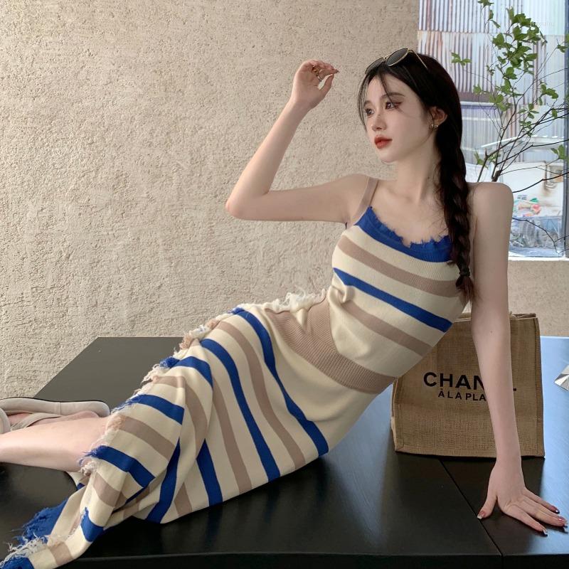 Casual Dresses Vintage 2023 Summer Y2k Sexy Girl Split Dress Women Sleeveless Striped Knitted Korean Harajuku Party Vestido P857, Blue
Casual Dresses Vintage 2023 Summer Y2k Sexy Girl Split Dress Women Sleeveless Striped Knitted Korean Harajuku Party Vestido P857, Blue