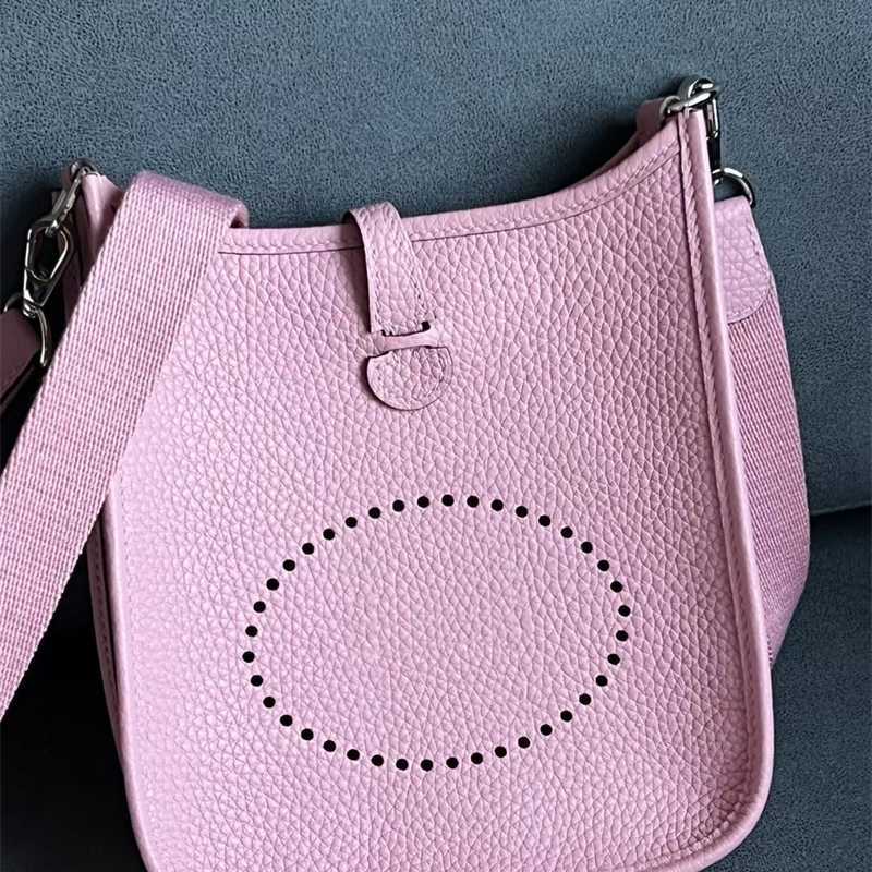 Evelyn Evelyn Wax Thread Single Shoulder Crossbody Small Bag Top Layer TC Cowhide Women's Bag Genuine Leather Versatile Lychee Pattern Bag Women's Bag, Mallow
Evelyn Evelyn Wax Thread Single Shoulder Crossbody Small Bag Top Layer TC Cowhide Women's Bag Genuine Leather Versatile Lychee Pattern Bag Women's Bag, Mallow