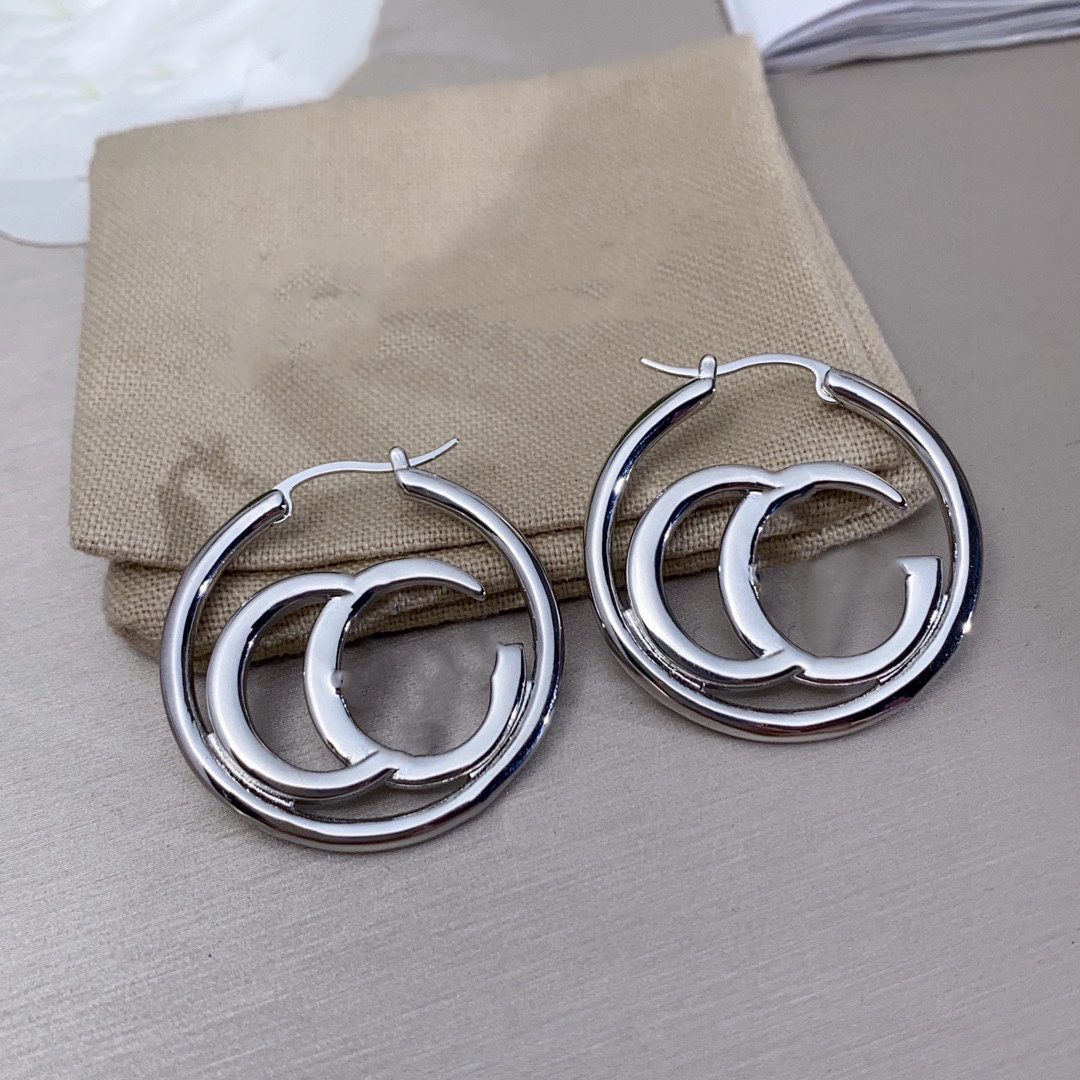Designer Earring GGity Brand Stud Earing Luxury G Logo Earring Women Retro Hoop Jewelry Women's Gifts Metal Crystal Charm aj16
Designer Earring GGity Brand Stud Earing Luxury G Logo Earring Women Retro Hoop Jewelry Women's Gifts Metal Crystal Charm aj16