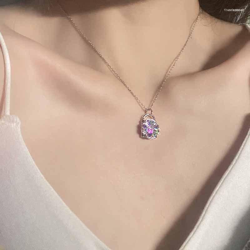 Chains 2023 Summer Rotatable Heart-shaped Gradient Necklace Simple Fashion Clavicle Chain Temperament All-match For Women's Jewelry
Chains 2023 Summer Rotatable Heart-shaped Gradient Necklace Simple Fashion Clavicle Chain Temperament All-match For Women's Jewelry