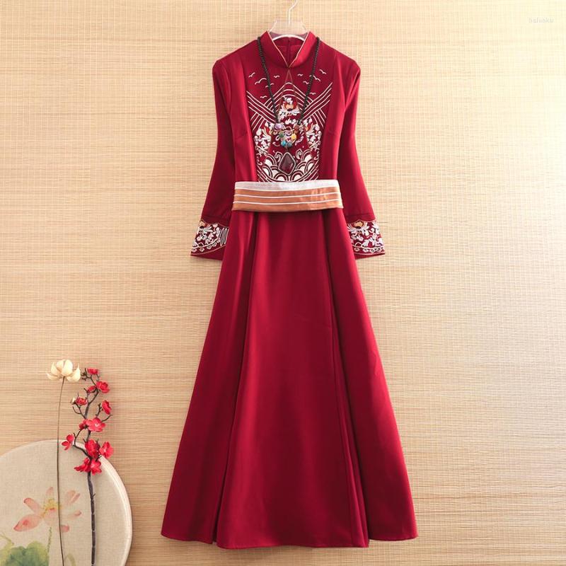 Ethnic Clothing Autumn Winter Chinese Style Qipao For Women Elegant Embroidery Belt Lady Christmas Dress Cheongasam Female S-XXL
Ethnic Clothing Autumn Winter Chinese Style Qipao For Women Elegant Embroidery Belt Lady Christmas Dress Cheongasam Female S-XXL