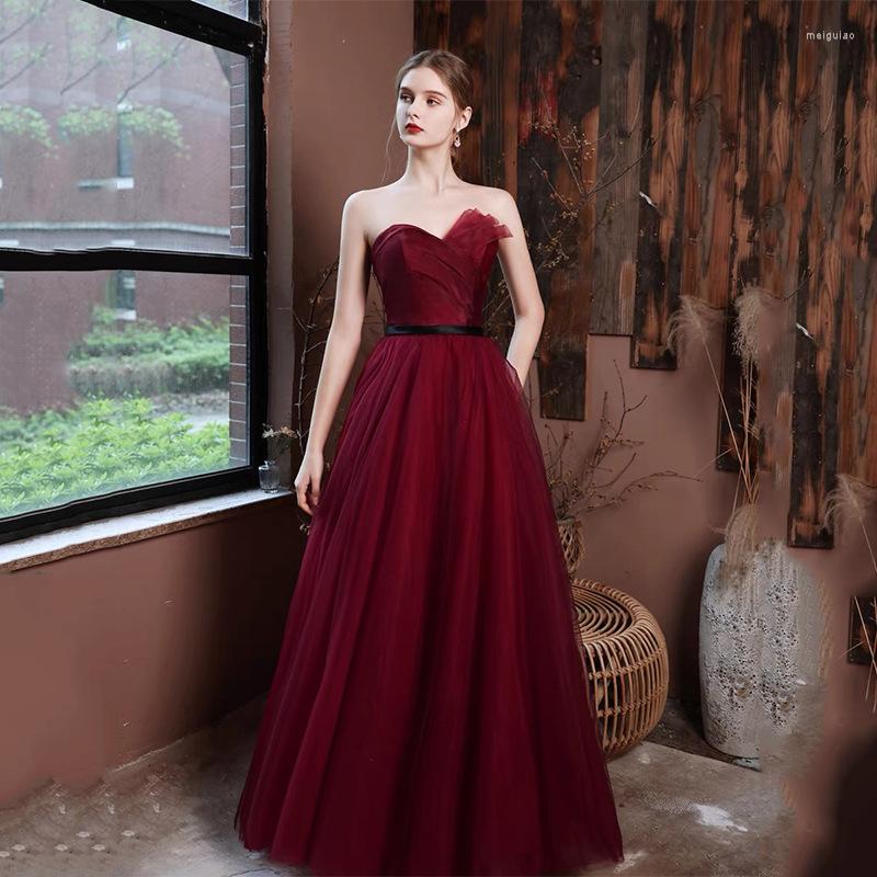 Ethnic Clothing Bride Burgundy Tube Top Wedding Dresses Toast Women Backless A-Line Lace Up Long Formal Princess Party Gowns
Ethnic Clothing Bride Burgundy Tube Top Wedding Dresses Toast Women Backless A-Line Lace Up Long Formal Princess Party Gowns