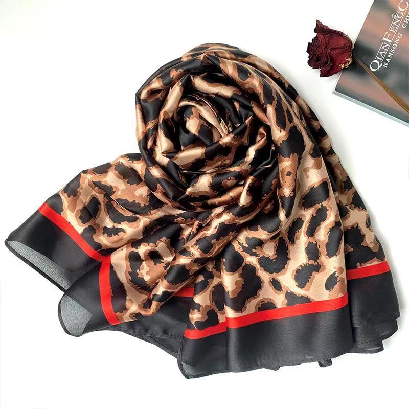 Scarves 2023 Est Women Ripple Leopard Pattern Animal Printed Scarf Cotton Voile Shawls
Scarves 2023 Est Women Ripple Leopard Pattern Animal Printed Scarf Cotton Voile Shawls