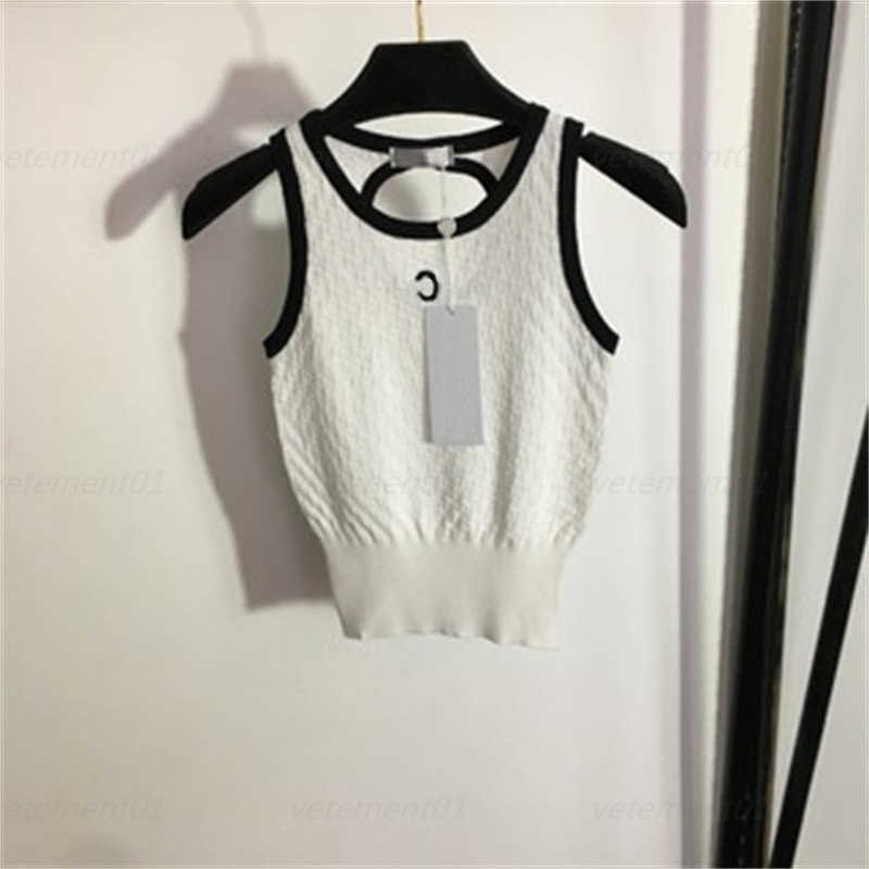 Womens Tank Top Summer Swim Classic Letter Logo Embroidery Three-dimensional Woven Pattern Slim Knit Undershirt Designer Women Clothes 0607, 12
Womens Tank Top Summer Swim Classic Letter Logo Embroidery Three-dimensional Woven Pattern Slim Knit Undershirt Designer Women Clothes 0607, 12