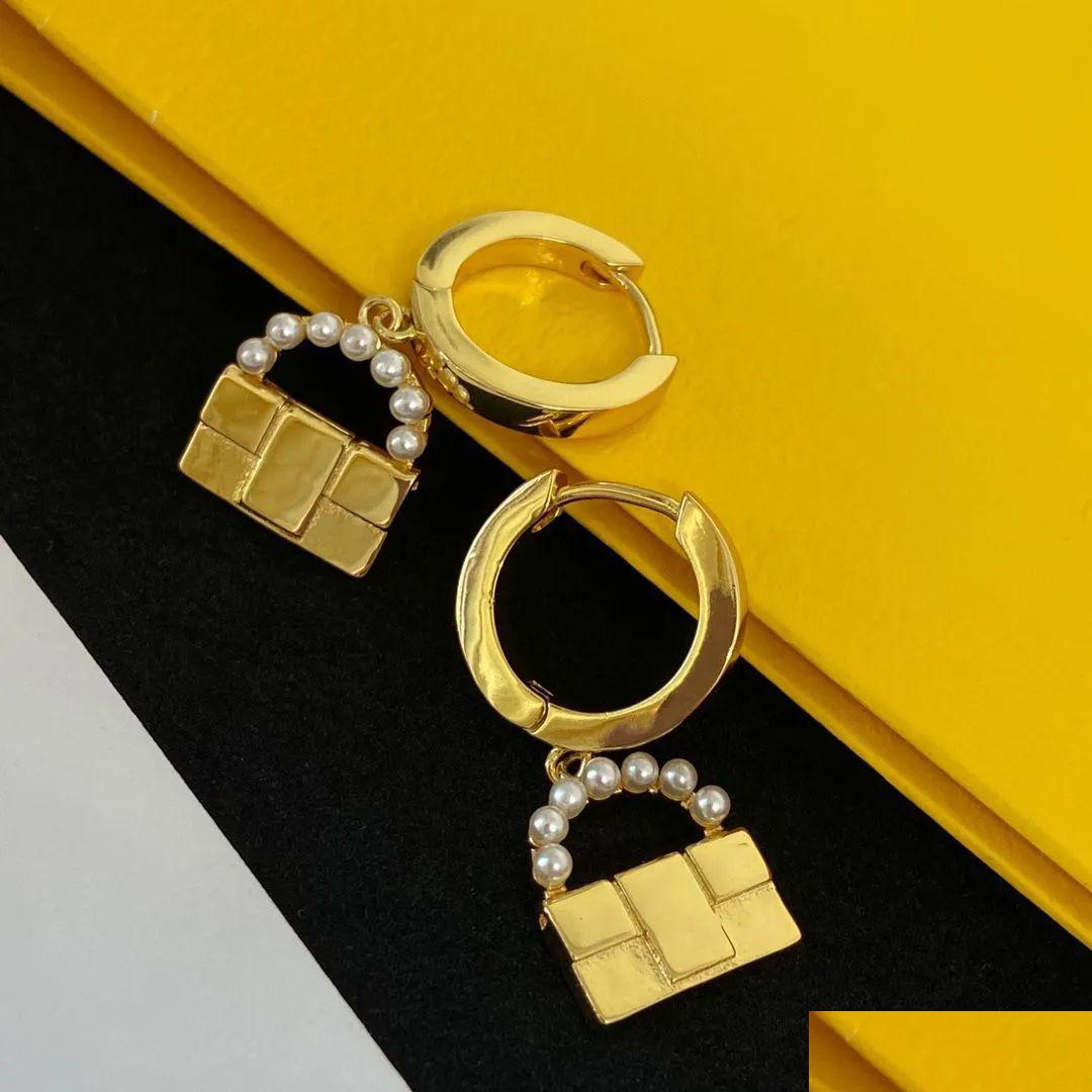 Stud Stylish Bag Pendant Studs Pearl Handbag Ear Hoops Letter Golden Danglers Women Designer Earrings Eardrops With Box Birthday Gif Dhndm
Stud Stylish Bag Pendant Studs Pearl Handbag Ear Hoops Letter Golden Danglers Women Designer Earrings Eardrops With Box Birthday Gif Dhndm