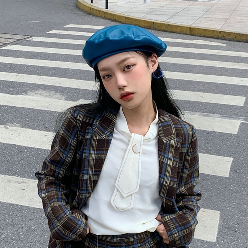 Ins Women's Hats 2022 Popular Autumn and Winter Korean Fashion All-match Blue Pu Leather Beret British Retro Painter Hat
Ins Women's Hats 2022 Popular Autumn and Winter Korean Fashion All-match Blue Pu Leather Beret British Retro Painter Hat