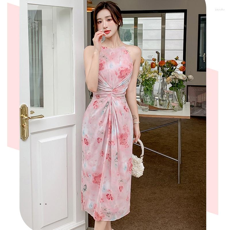 Casual Dresses 2023 Summer Women' Dress Gentle Elegant Slim Pleated Chiffon Strap, Picture color
Casual Dresses 2023 Summer Women' Dress Gentle Elegant Slim Pleated Chiffon Strap, Picture color