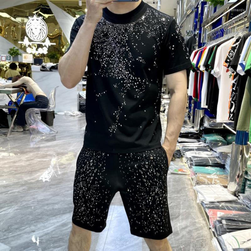 Men's Tracksuits High Quality Black Drill Short-sleeved T-shirt 2-piece Suit Men's Slim Rhinestones Sportswear Casual Tracksuit Men Set
Men's Tracksuits High Quality Black Drill Short-sleeved T-shirt 2-piece Suit Men's Slim Rhinestones Sportswear Casual Tracksuit Men Set