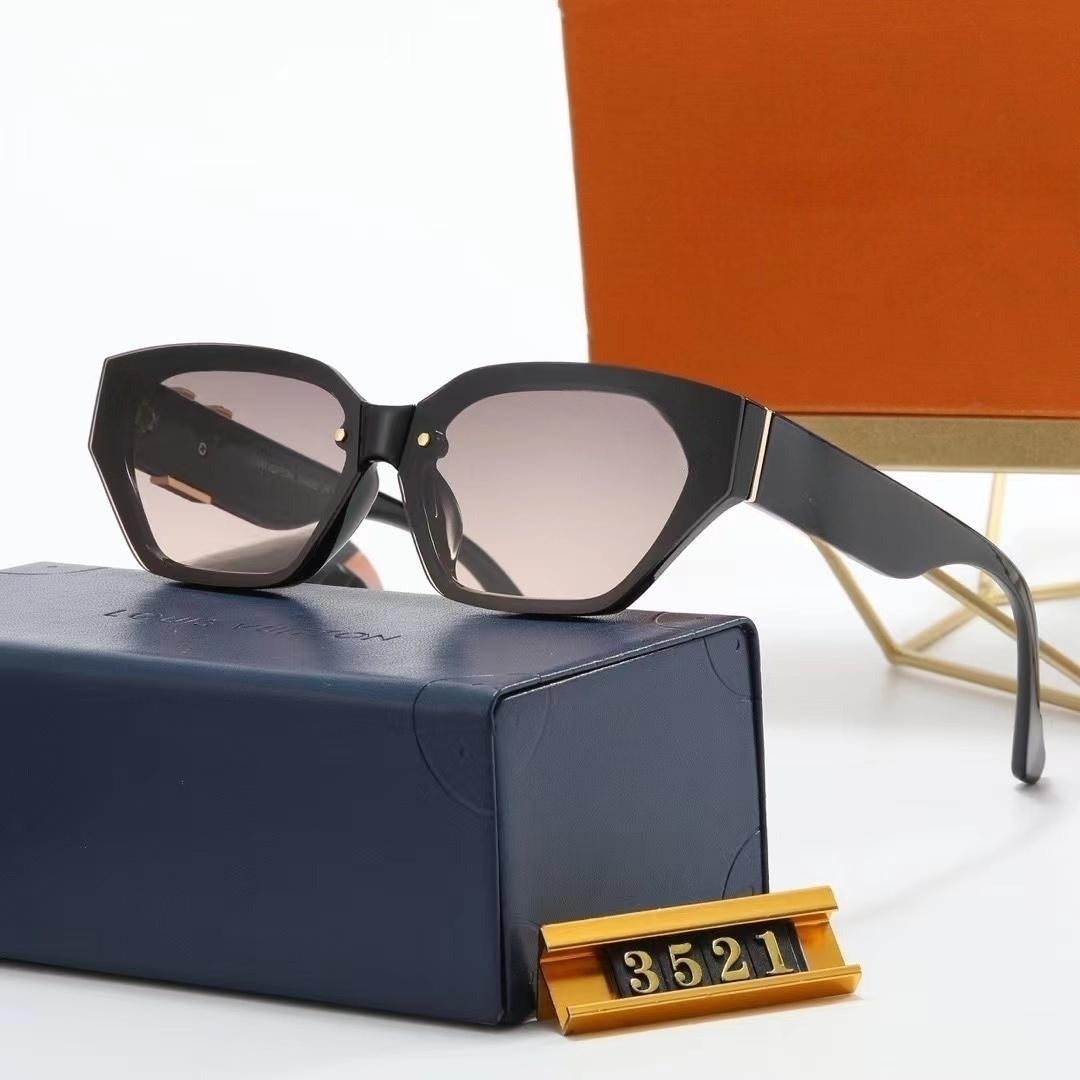 Luxury Fashion Classic 3521 Sunglasses For Men Metal Square Gold Frame UV400 Unisex Designer Vintage Style Attitude Sunglasses Protection Eyewear With Box 
Luxury Fashion Classic 3521 Sunglasses For Men Metal Square Gold Frame UV400 Unisex Designer Vintage Style Attitude Sunglasses Protection Eyewear With Box
