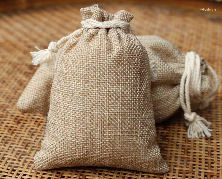Jewelry Pouches 20 30cm 2pcs Vintage Style Jute Sacks Drawstring Gift Bags For Jewelry/wedding/christmas/birthday Packaging Linen Pouch
Jewelry Pouches 20 30cm 2pcs Vintage Style Jute Sacks Drawstring Gift Bags For Jewelry/wedding/christmas/birthday Packaging Linen Pouch