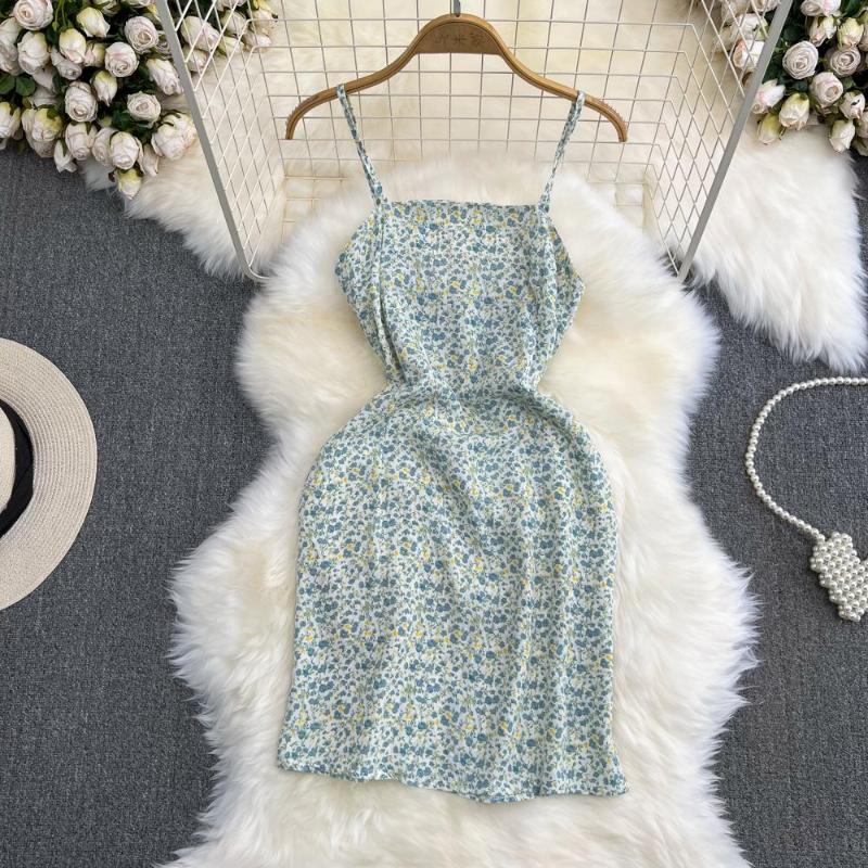 Casual Dresses French Floral Halter Dress With Fashionable Waistband Slim Sleeveless Small A-line, Green
Casual Dresses French Floral Halter Dress With Fashionable Waistband Slim Sleeveless Small A-line, Green