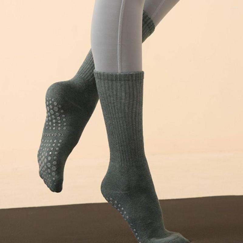 Women Socks Autumn And Winter Thicken Non-Slip Fitness Plush Sports Yoga Stockings, Dark green
Women Socks Autumn And Winter Thicken Non-Slip Fitness Plush Sports Yoga Stockings, Dark green