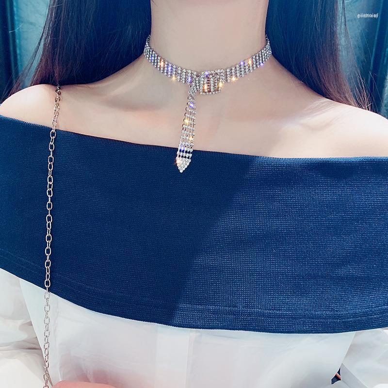 Choker European And American Short Necklace Collar Strap With Sexy Full Rhinestone Clavicle Chain For Trendy Female Gift
Choker European And American Short Necklace Collar Strap With Sexy Full Rhinestone Clavicle Chain For Trendy Female Gift