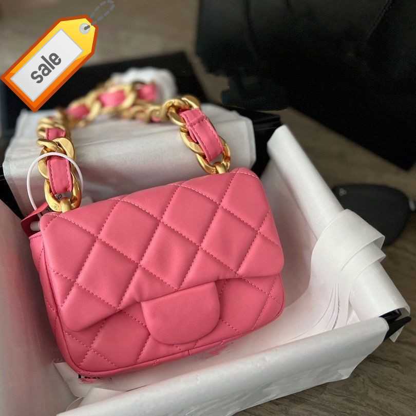 Women's Brand Designers Shoulder Bags 2023 New Fashion Small Incense Square Fat Mini Chain Armpit Single Crossbody Bag Factory Direct Sales, Black
Women's Brand Designers Shoulder Bags 2023 New Fashion Small Incense Square Fat Mini Chain Armpit Single Crossbody Bag Factory Direct Sales, Black