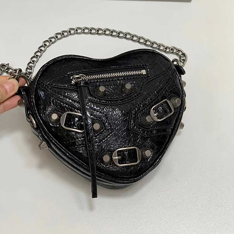 Lady 2022 Women Le Cagole Heart Motorcyle Shoulder Bags Luxury Designers Genuine Leather Crossbody Clutch Wallet Purse Pochette Retro Vintage, Pink
Lady 2022 Women Le Cagole Heart Motorcyle Shoulder Bags Luxury Designers Genuine Leather Crossbody Clutch Wallet Purse Pochette Retro Vintage, Pink