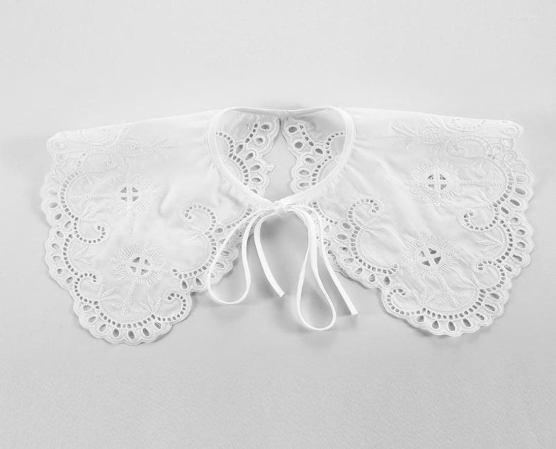 Bow Ties 2022 Korean Big Laple Fake Collar For Women Embroidery Hollow Lace Detachable Collars False Female Shawl Decorative6920317
Bow Ties 2022 Korean Big Laple Fake Collar For Women Embroidery Hollow Lace Detachable Collars False Female Shawl Decorative6920317