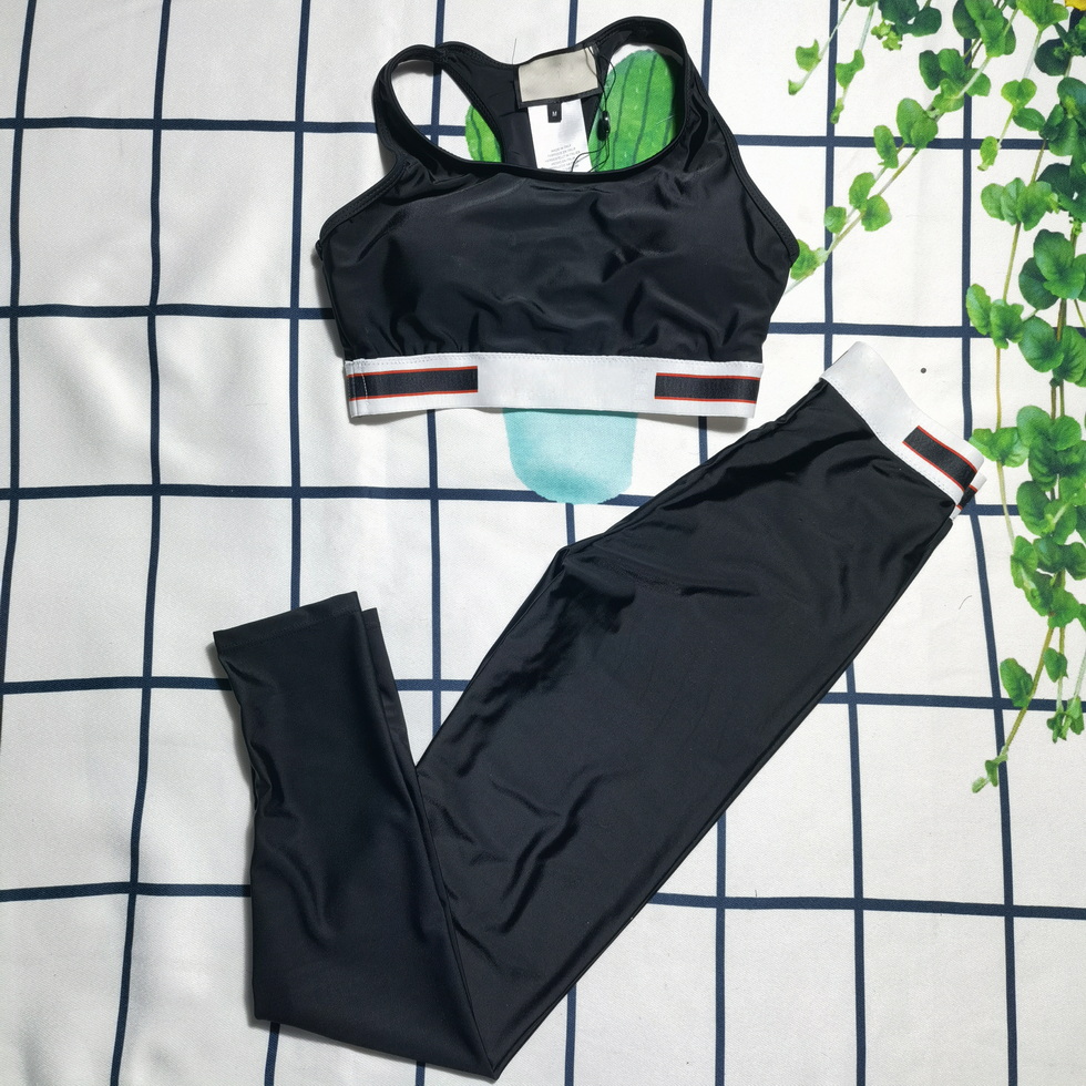 Designer Ladies Yoga Outfits Women's Tracksuits Fitness Pants Gym Jogger Running Sleeve Trousers Tracksuit 2 Piece Set
Designer Ladies Yoga Outfits Women's Tracksuits Fitness Pants Gym Jogger Running Sleeve Trousers Tracksuit 2 Piece Set