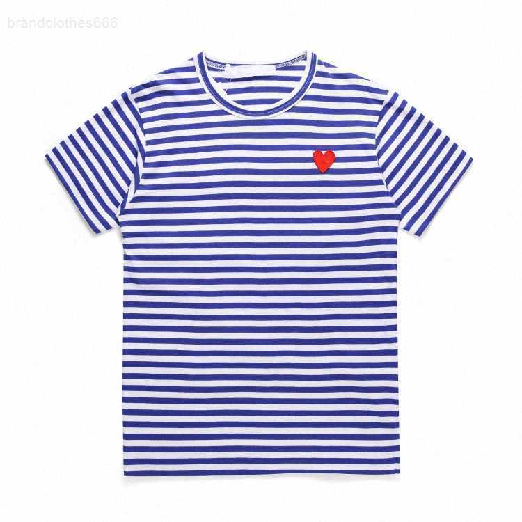 play Mens Fashion T Shirt Designer Red Heart CDG Shirt Casual Women Shirts Quanlity Commes Des TShirts Cotton Embroidery Short Sleeve Summer Tee
play Mens Fashion T Shirt Designer Red Heart CDG Shirt Casual Women Shirts Quanlity Commes Des TShirts Cotton Embroidery Short Sleeve Summer Tee