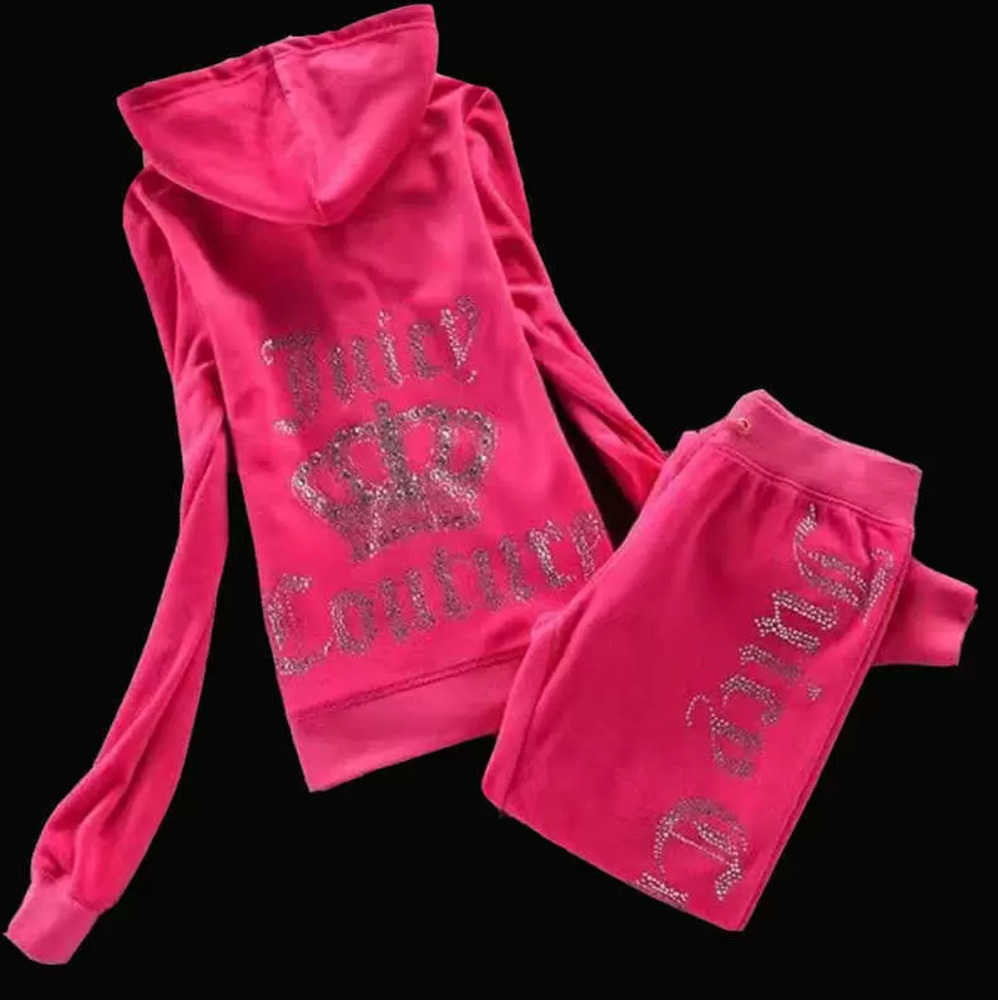 Juicy Tracksuit Women Velvet 2023 's Brand Velour Sewing Suit Track Hoodies And Pants Sets New high end 88ess, With logo-15
Juicy Tracksuit Women Velvet 2023 's Brand Velour Sewing Suit Track Hoodies And Pants Sets New high end 88ess, With logo-15