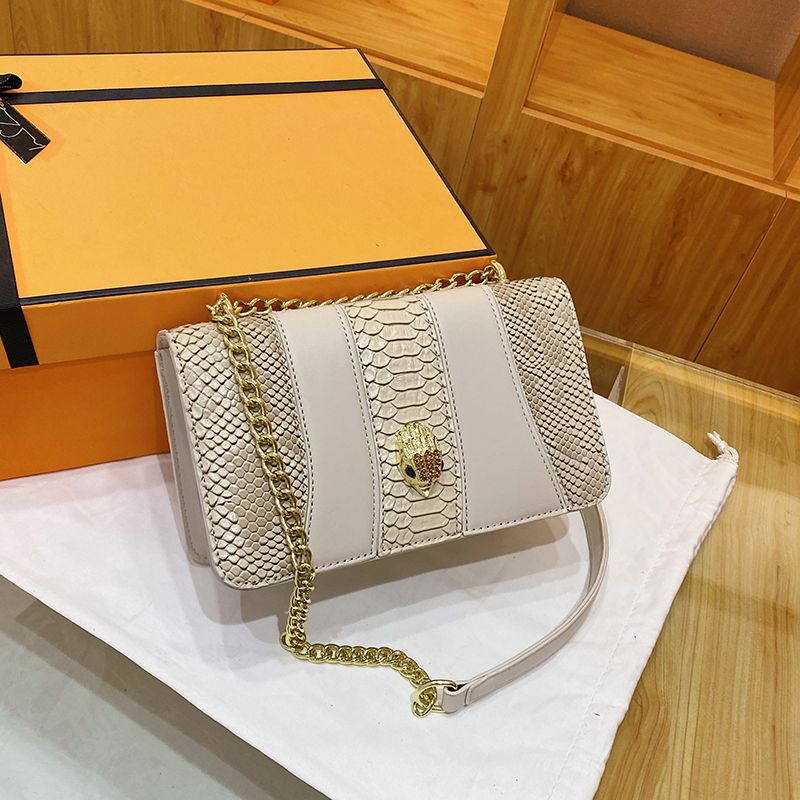 London Designer bag Kurt Geiger Eagle Head Kensington Mini Micro Fiber Leather Rainbow Cross Body Bag and Purse Luxury Shoulder Bag Small Messenger Bag 561651, 3#60895
London Designer bag Kurt Geiger Eagle Head Kensington Mini Micro Fiber Leather Rainbow Cross Body Bag and Purse Luxury Shoulder Bag Small Messenger Bag 561651, 3#60895