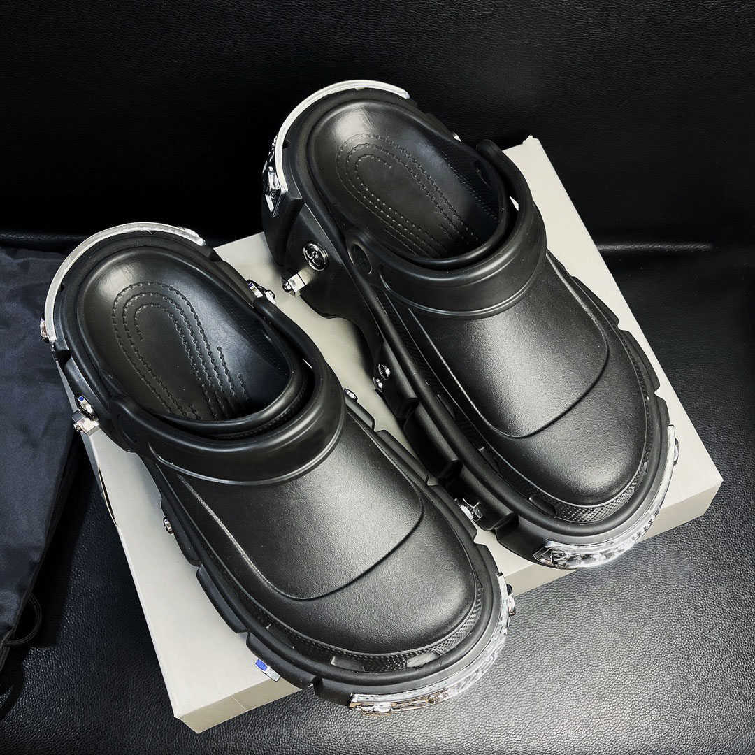 2022 Slippers Hardcrocs Round toe Rubber Sandal Designer luxury Women Platform Sandals Punk Studded Slippers Beach Pool Shoes Paris GJIZ, Color 1
2022 Slippers Hardcrocs Round toe Rubber Sandal Designer luxury Women Platform Sandals Punk Studded Slippers Beach Pool Shoes Paris GJIZ, Color 1