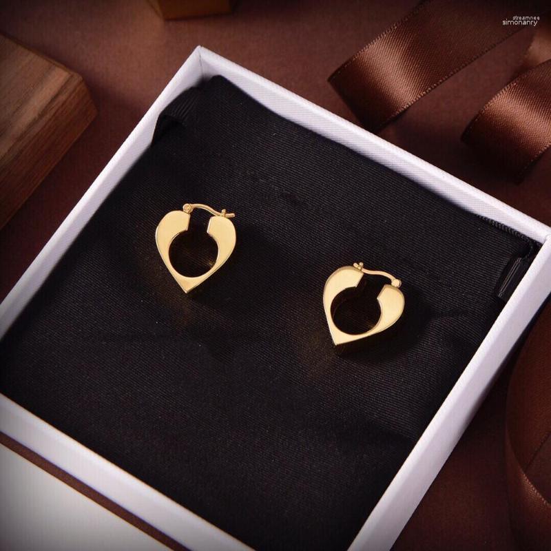 Hoop Earrings Simple Fashion Round Hollow Out Love 2023 Selling Jewelry For Women Party Personality Avant-Garde Trendy.
Hoop Earrings Simple Fashion Round Hollow Out Love 2023 Selling Jewelry For Women Party Personality Avant-Garde Trendy.