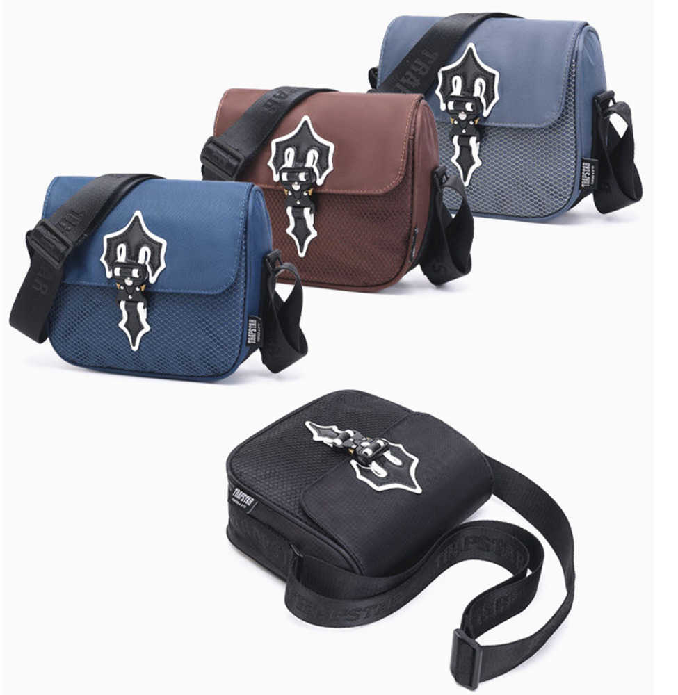 Shoulder Bags Mens Designer Trapstar postman Trapstars Bag Womens Luxury IRONGATE COBRA T Messenger Crossbody handbag clutch European Tidal flow design 658ess, Blue
Shoulder Bags Mens Designer Trapstar postman Trapstars Bag Womens Luxury IRONGATE COBRA T Messenger Crossbody handbag clutch European Tidal flow design 658ess, Blue
