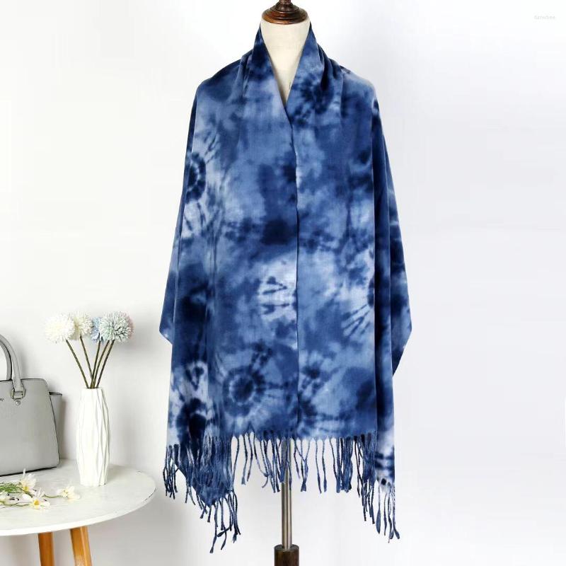 Scarves Fashion Floral Printed Viscose Hand Feeling Hijab Women Autumn Winter Muslim Tassels High Quality Shawl Friendship Gifts
Scarves Fashion Floral Printed Viscose Hand Feeling Hijab Women Autumn Winter Muslim Tassels High Quality Shawl Friendship Gifts