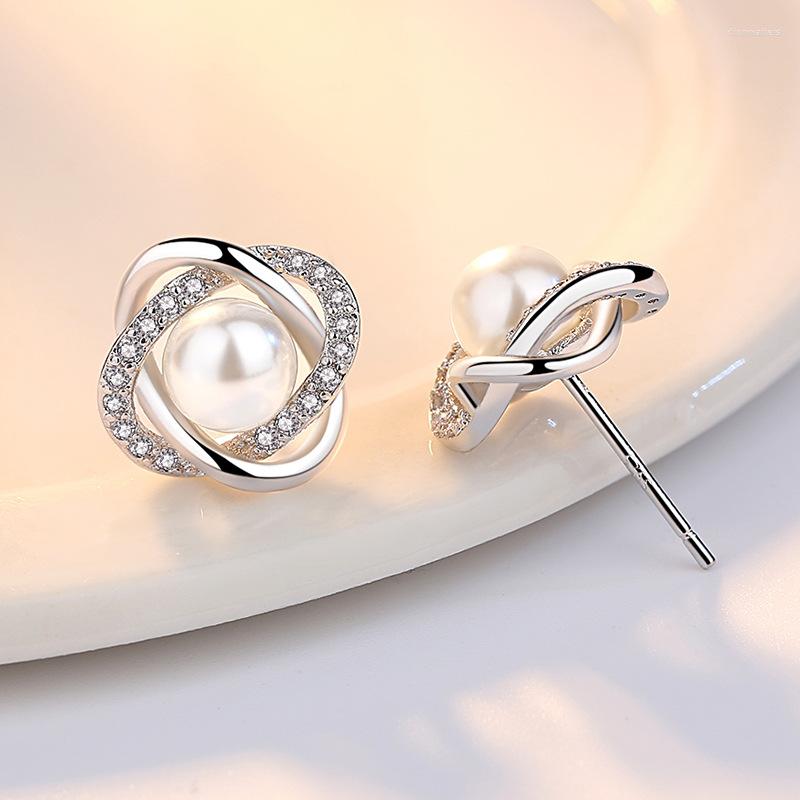Stud Earrings Entwined Pearl And CZ Flower Linked Together Earring For Women Wedding Gift Lady Girl Fashion Zircon Jewelry
Stud Earrings Entwined Pearl And CZ Flower Linked Together Earring For Women Wedding Gift Lady Girl Fashion Zircon Jewelry