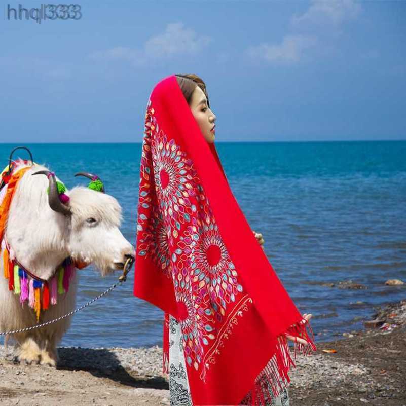 Autumn and Winter Sunflower Embroidery Imitation Cashmere Scarf Female Ethnic Style Embroidered Shawl Thickened Warm Tassel Scarf, Rose red
Autumn and Winter Sunflower Embroidery Imitation Cashmere Scarf Female Ethnic Style Embroidered Shawl Thickened Warm Tassel Scarf, Rose red