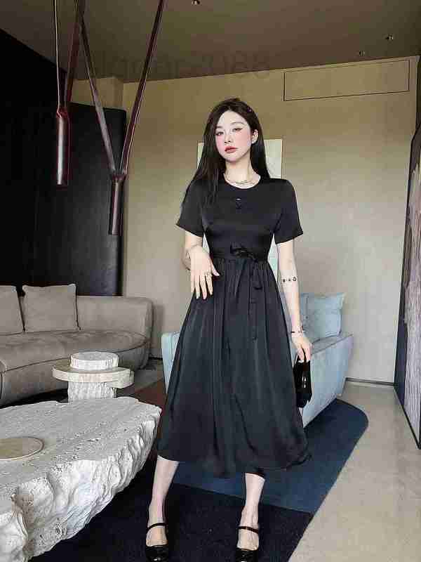 Basic & Casual Dresses designer 2023 Summer New Style Slim and Elegant Zipper Dress DH2U, Black
Basic & Casual Dresses designer 2023 Summer New Style Slim and Elegant Zipper Dress DH2U, Black